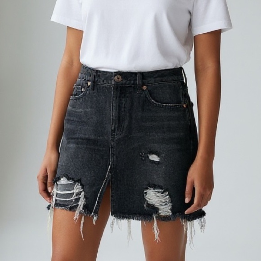 We The Free Distressed Black Denim Mini Skirt | Size 26